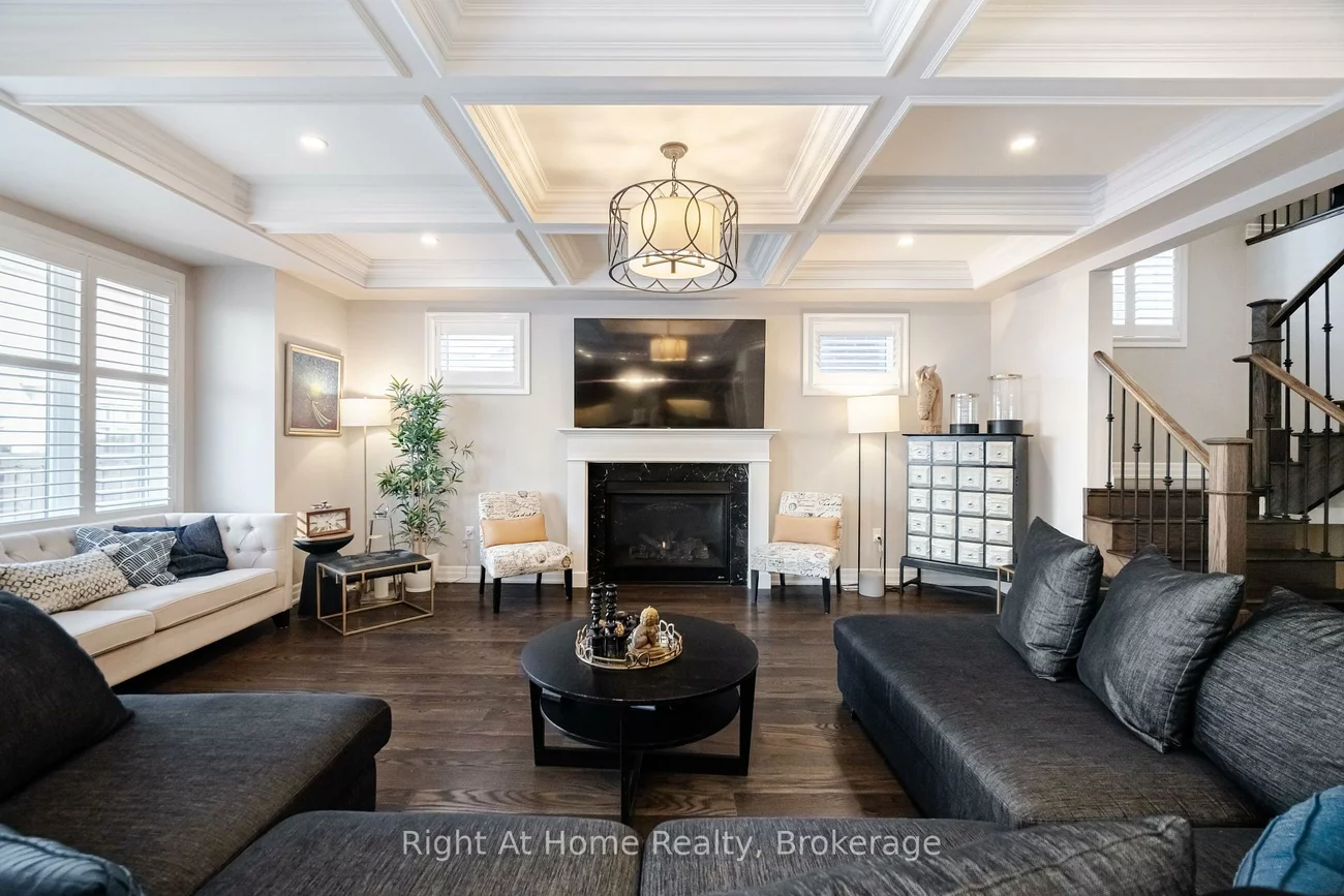 3318, Charles Biggar, 1008 - GO Glenorchy, Oakville