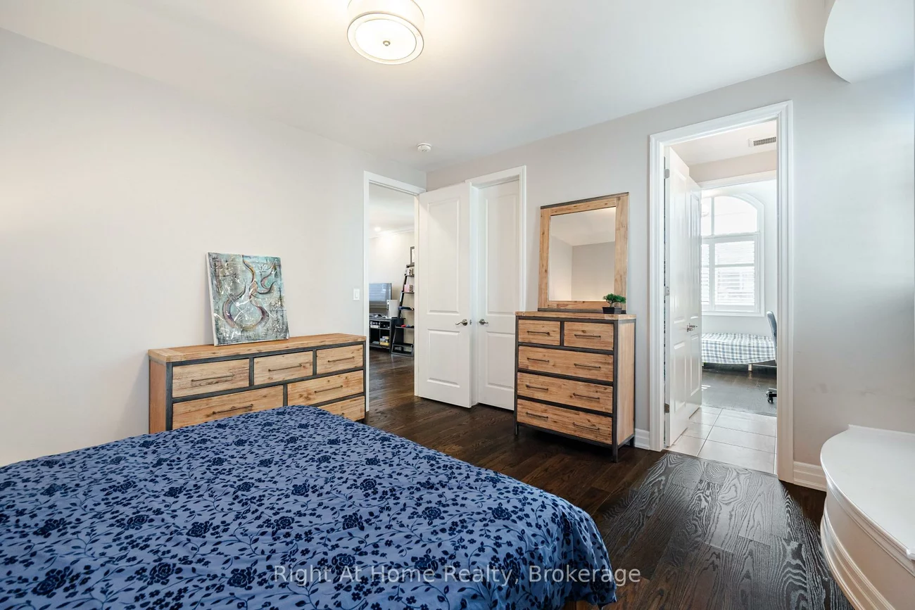 3318, Charles Biggar, 1008 - GO Glenorchy, Oakville