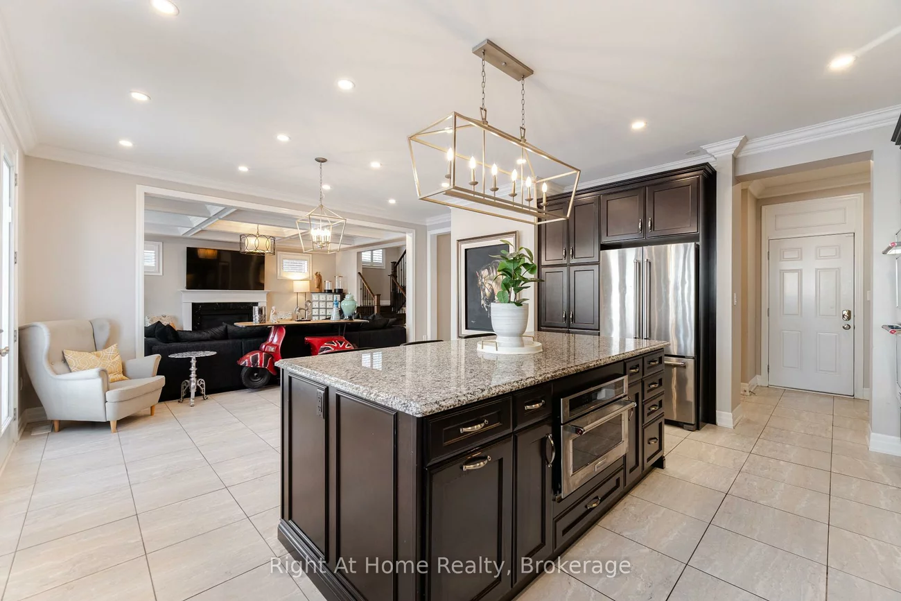 3318, Charles Biggar, 1008 - GO Glenorchy, Oakville