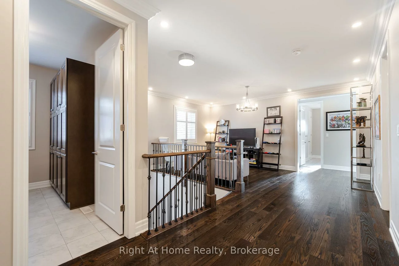 3318, Charles Biggar, 1008 - GO Glenorchy, Oakville