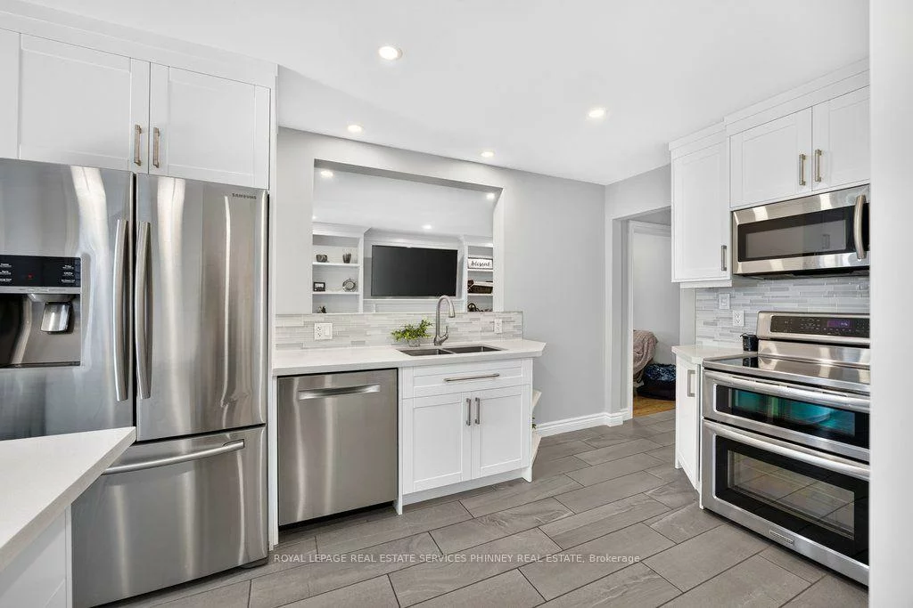 2175, Margot, 1015 - RO River Oaks, Oakville