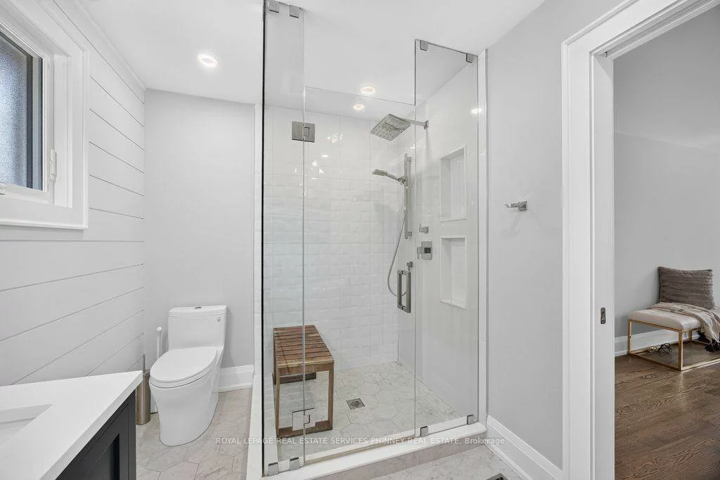 2175, Margot, 1015 - RO River Oaks, Oakville