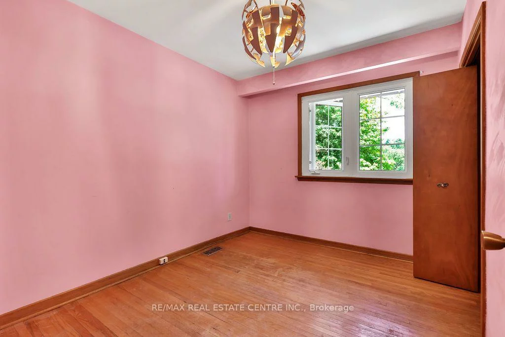 131, Mayfield, 1003 - CP College Park, Oakville