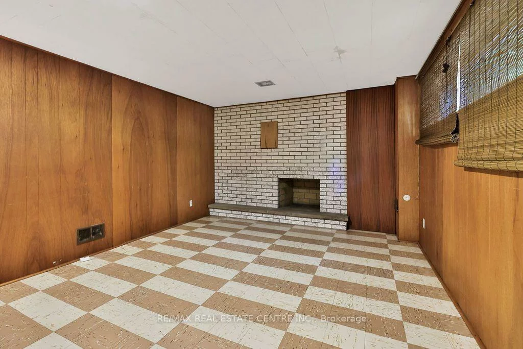 131, Mayfield, 1003 - CP College Park, Oakville