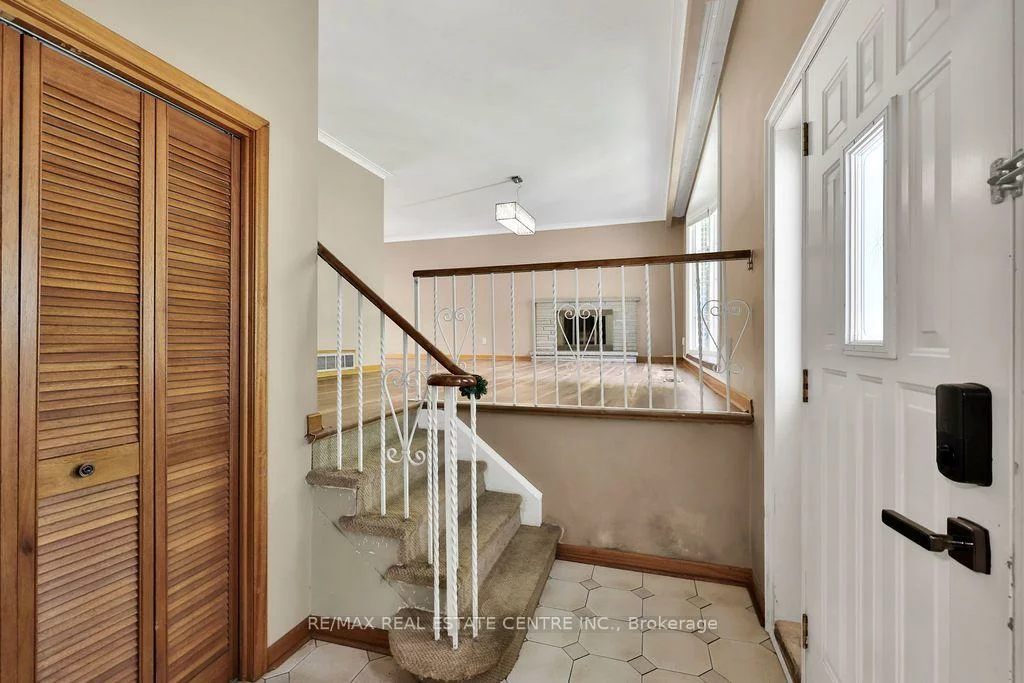 131, Mayfield, 1003 - CP College Park, Oakville