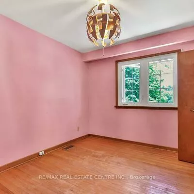 131, Mayfield, 1003 - CP College Park, Oakville