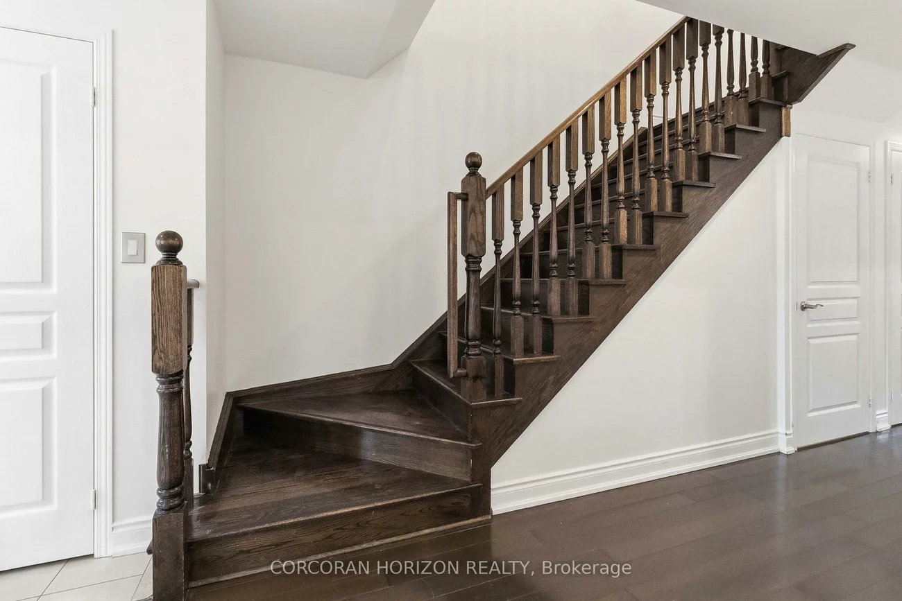 3216, Robert Brown, 1008 - GO Glenorchy, Oakville