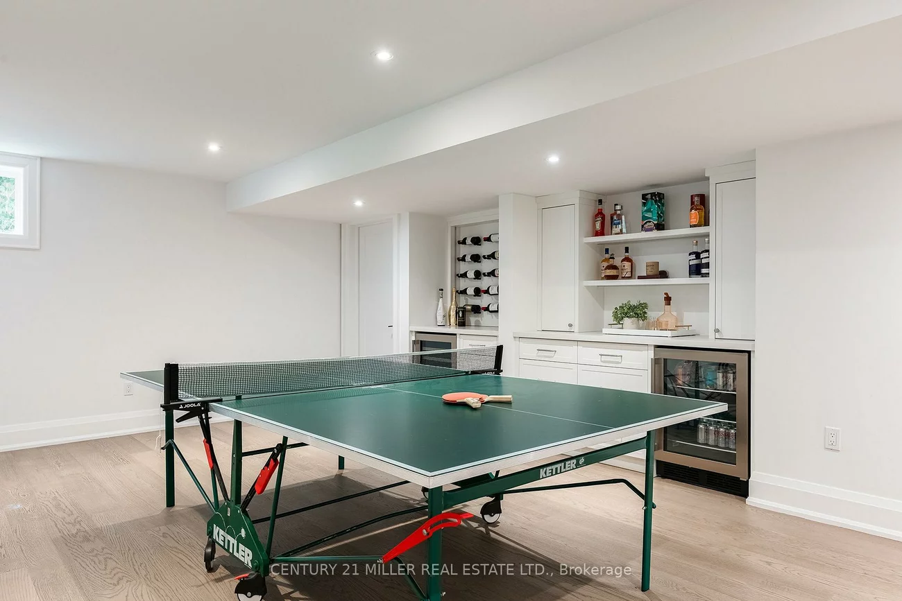 2458, Meadowood, 1001 - BR Bronte, Oakville