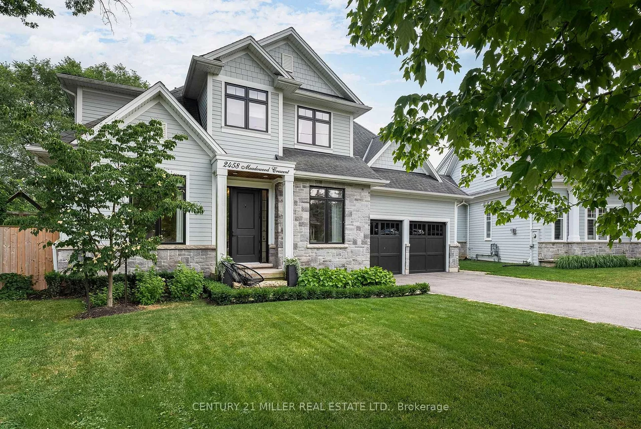 2458, Meadowood, 1001 - BR Bronte, Oakville