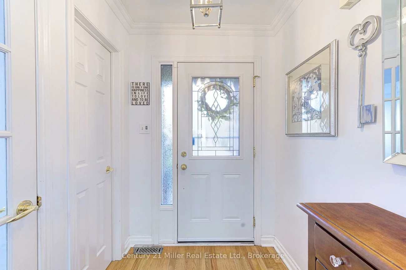 2256, MARGOT, 1015 - RO River Oaks, Oakville