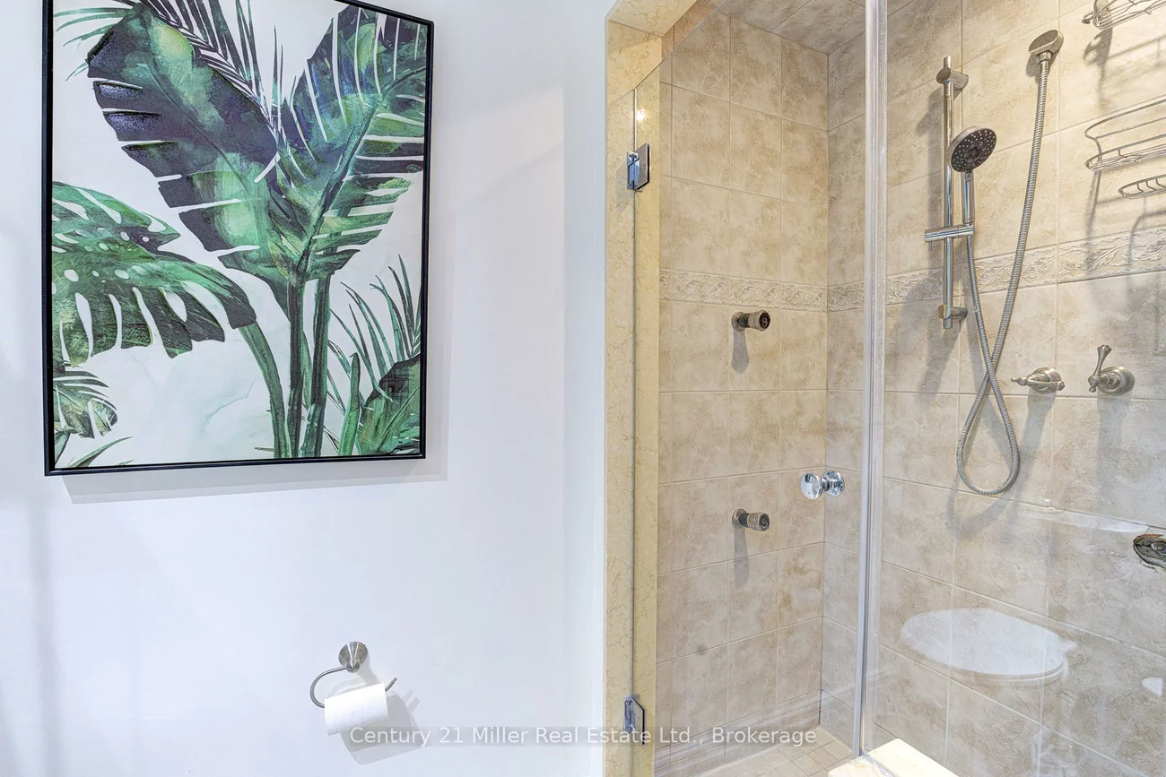 2256, MARGOT, 1015 - RO River Oaks, Oakville