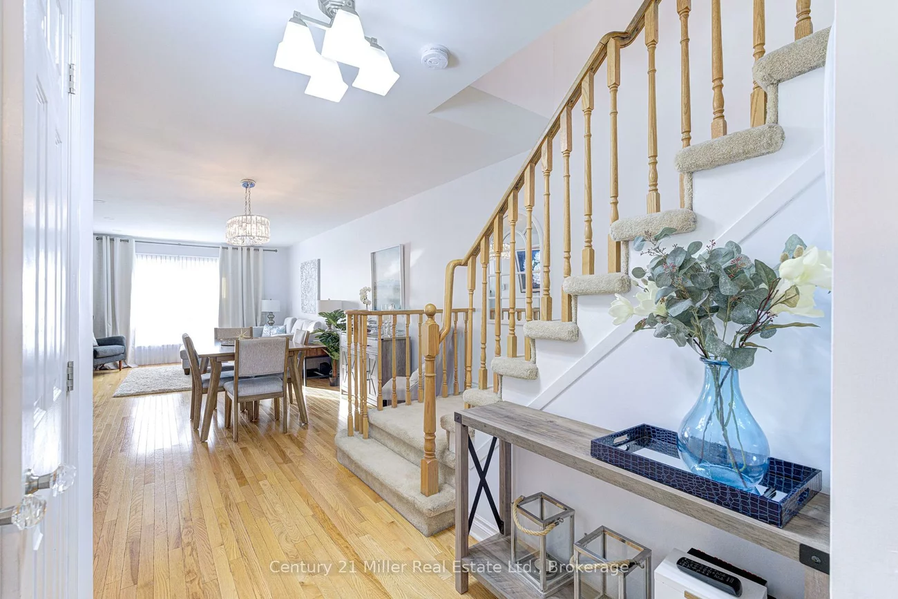 2256, MARGOT, 1015 - RO River Oaks, Oakville
