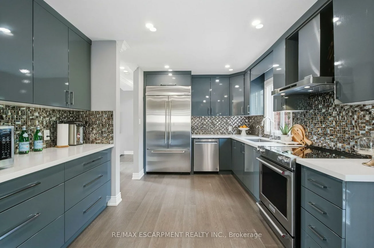 513, Maplehurst, 1020 - WO West, Oakville