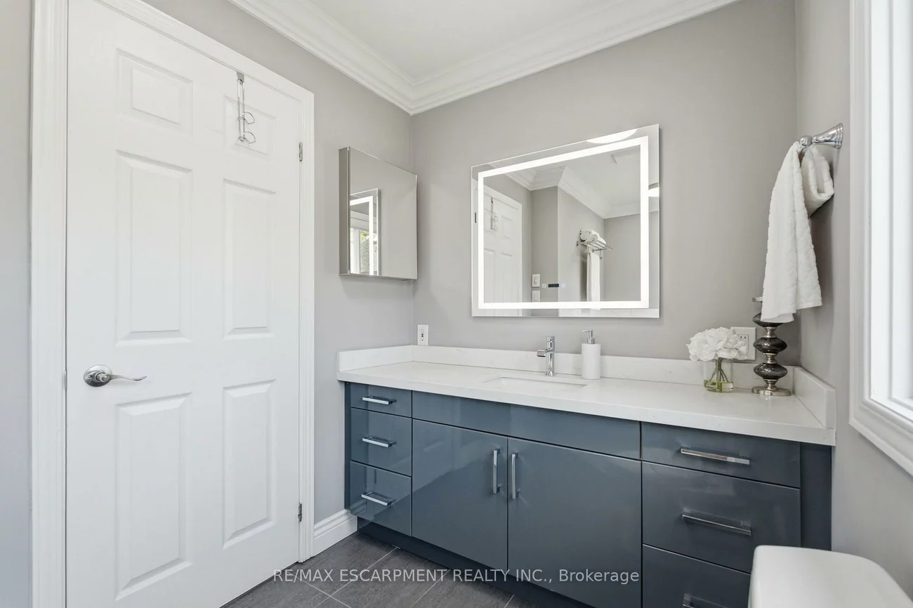 513, Maplehurst, 1020 - WO West, Oakville