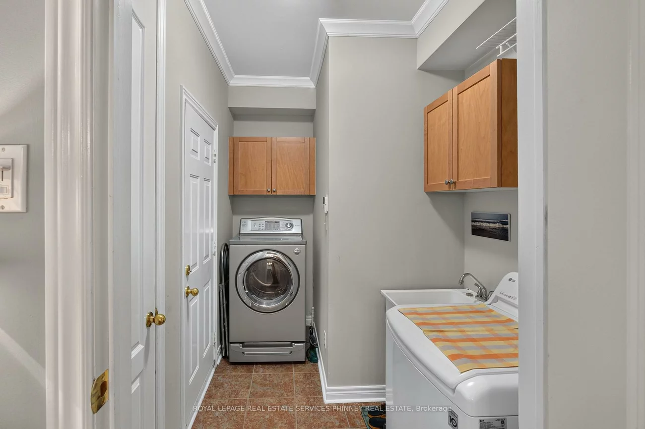211, Creek Path, 1001 - BR Bronte, Oakville