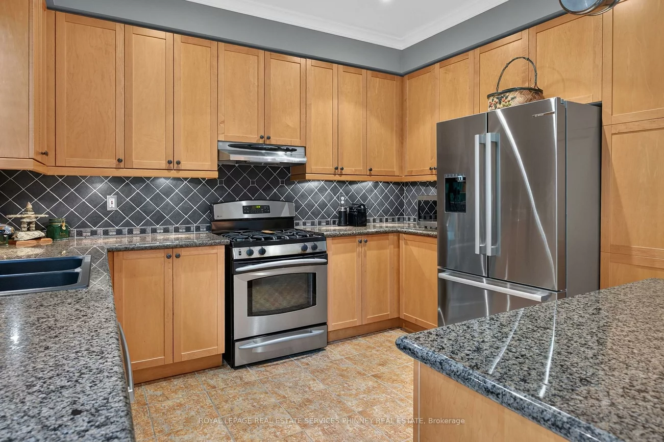 211, Creek Path, 1001 - BR Bronte, Oakville