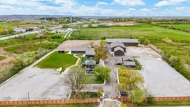 2483, Burnhamthorpe, 1040 - OA Rural Oakville, Oakville