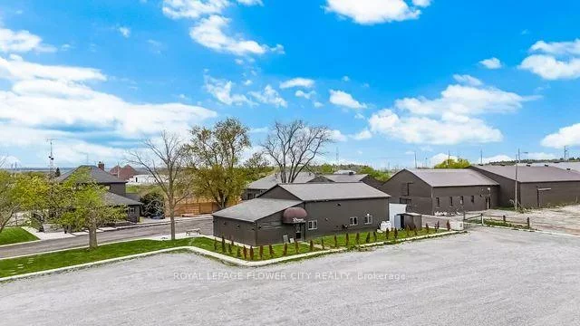 2483, Burnhamthorpe, 1040 - OA Rural Oakville, Oakville