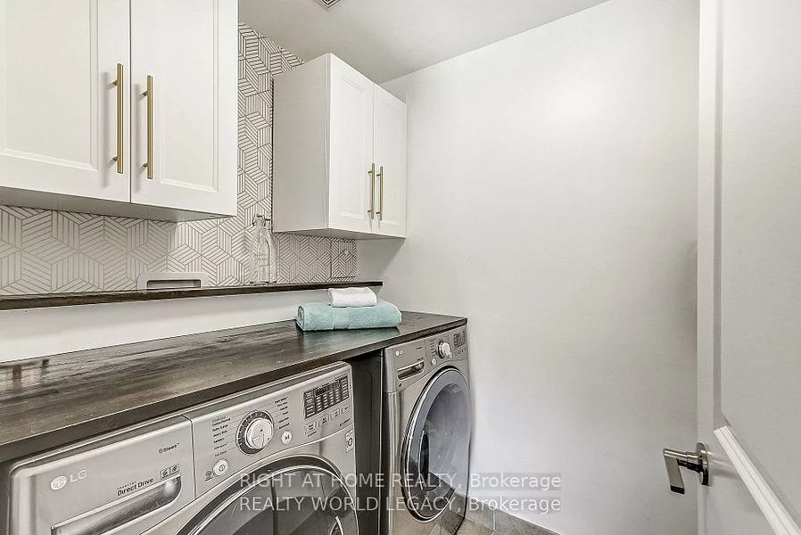 3108, POSTRIDGE, 1010 - JM Joshua Meadows, Oakville