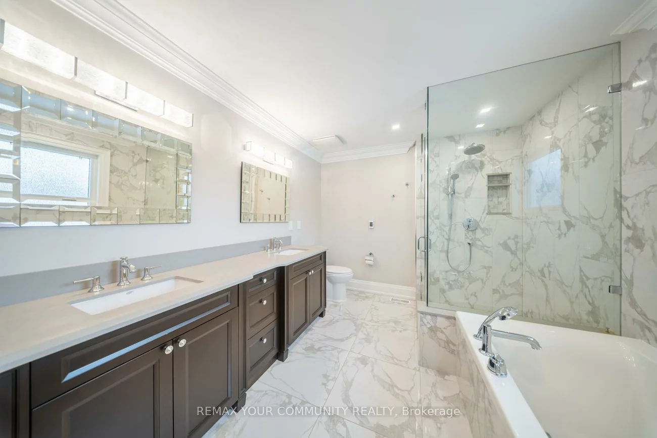 1551, Warland, 1017 - SW Southwest, Oakville