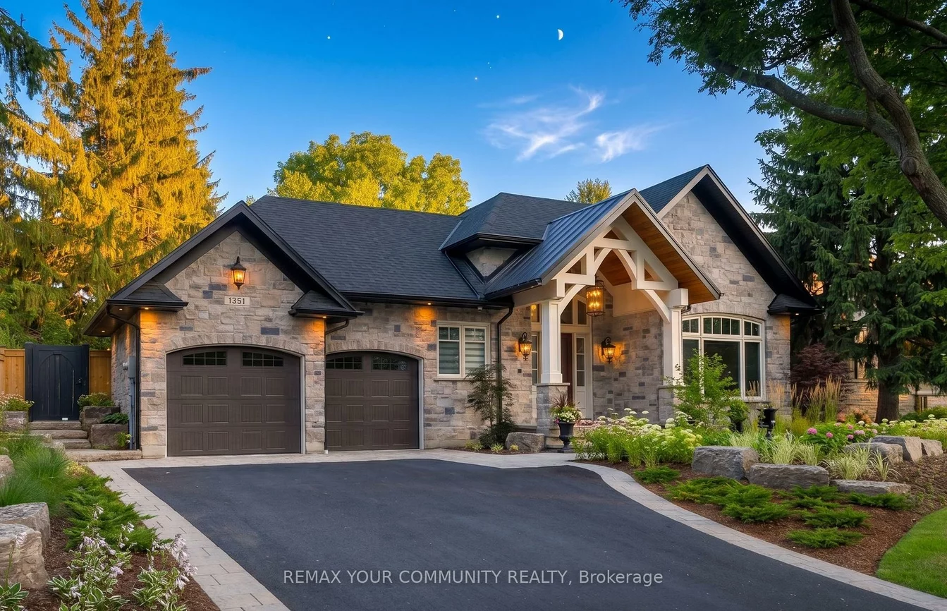 1551, Warland, 1017 - SW Southwest, Oakville