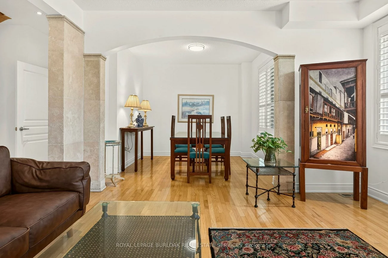 215, Burloak, 1001 - BR Bronte, Oakville