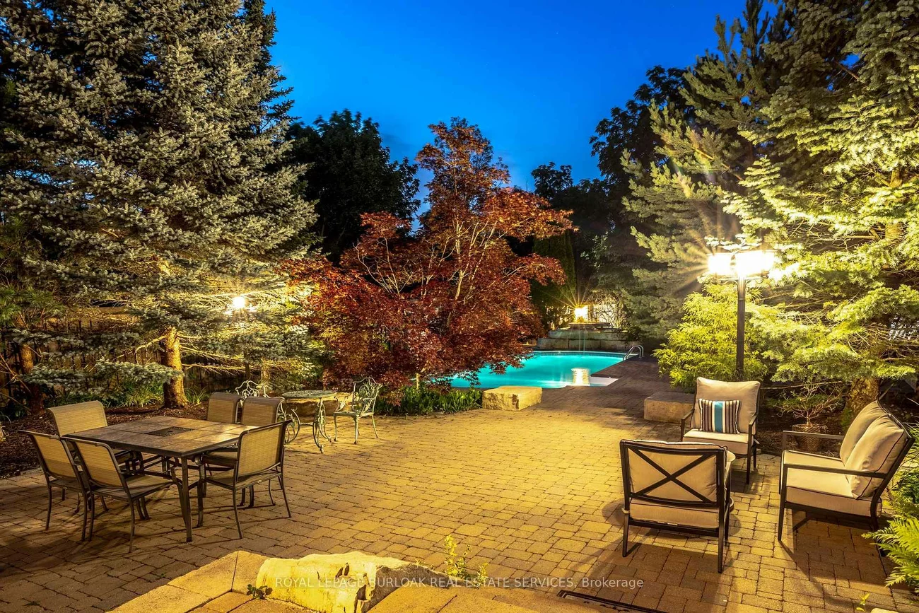 215, Burloak, 1001 - BR Bronte, Oakville