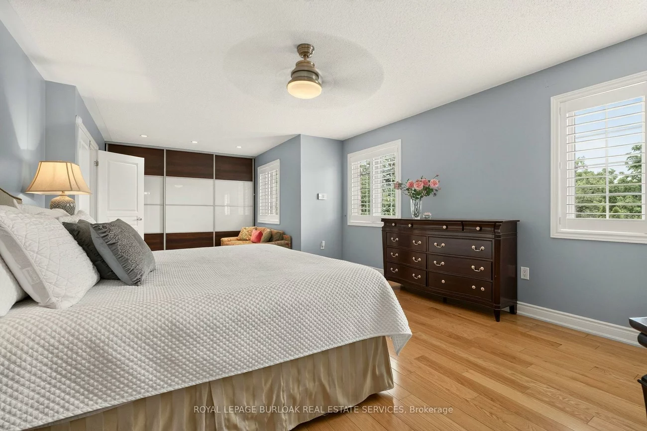 215, Burloak, 1001 - BR Bronte, Oakville
