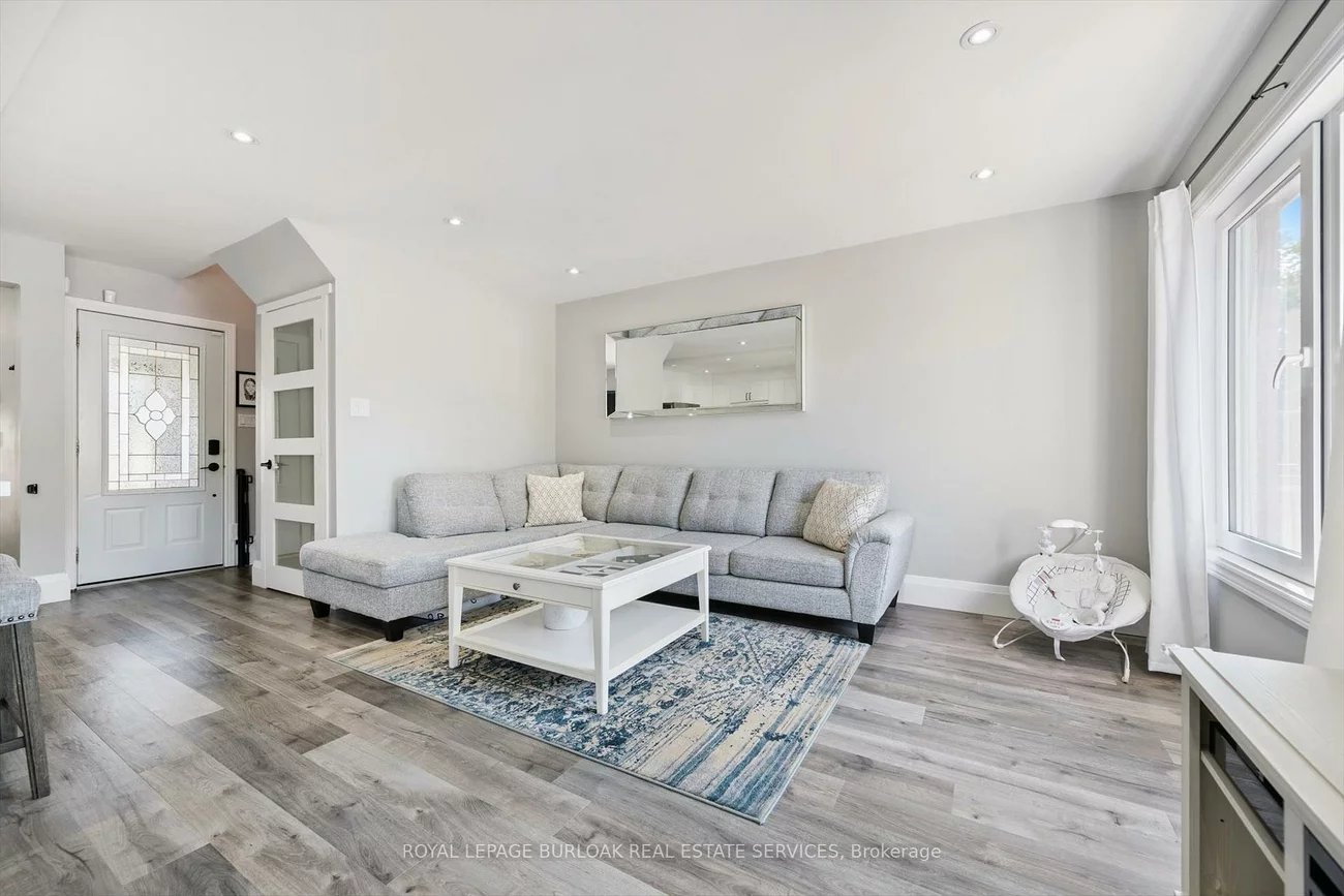 2152, Pelee, 1015 - RO River Oaks, Oakville