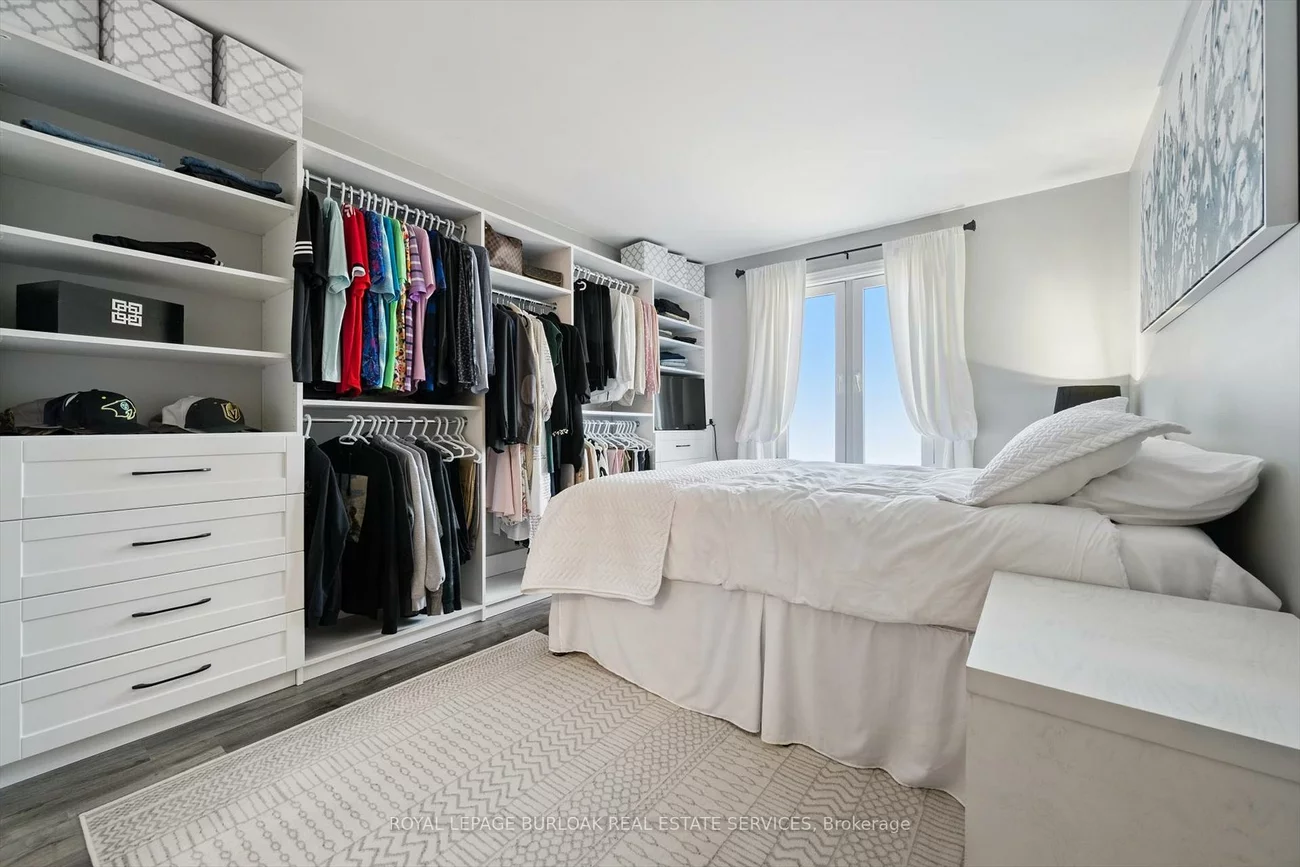 2152, Pelee, 1015 - RO River Oaks, Oakville