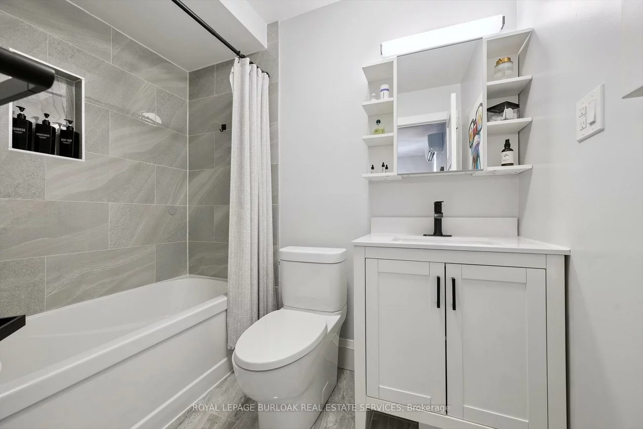 2152, Pelee, 1015 - RO River Oaks, Oakville