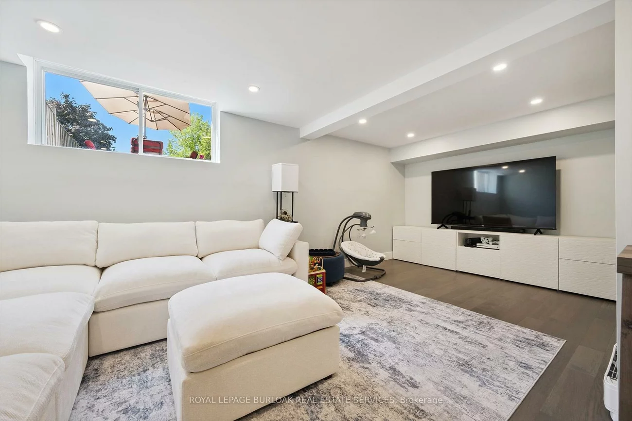 2152, Pelee, 1015 - RO River Oaks, Oakville
