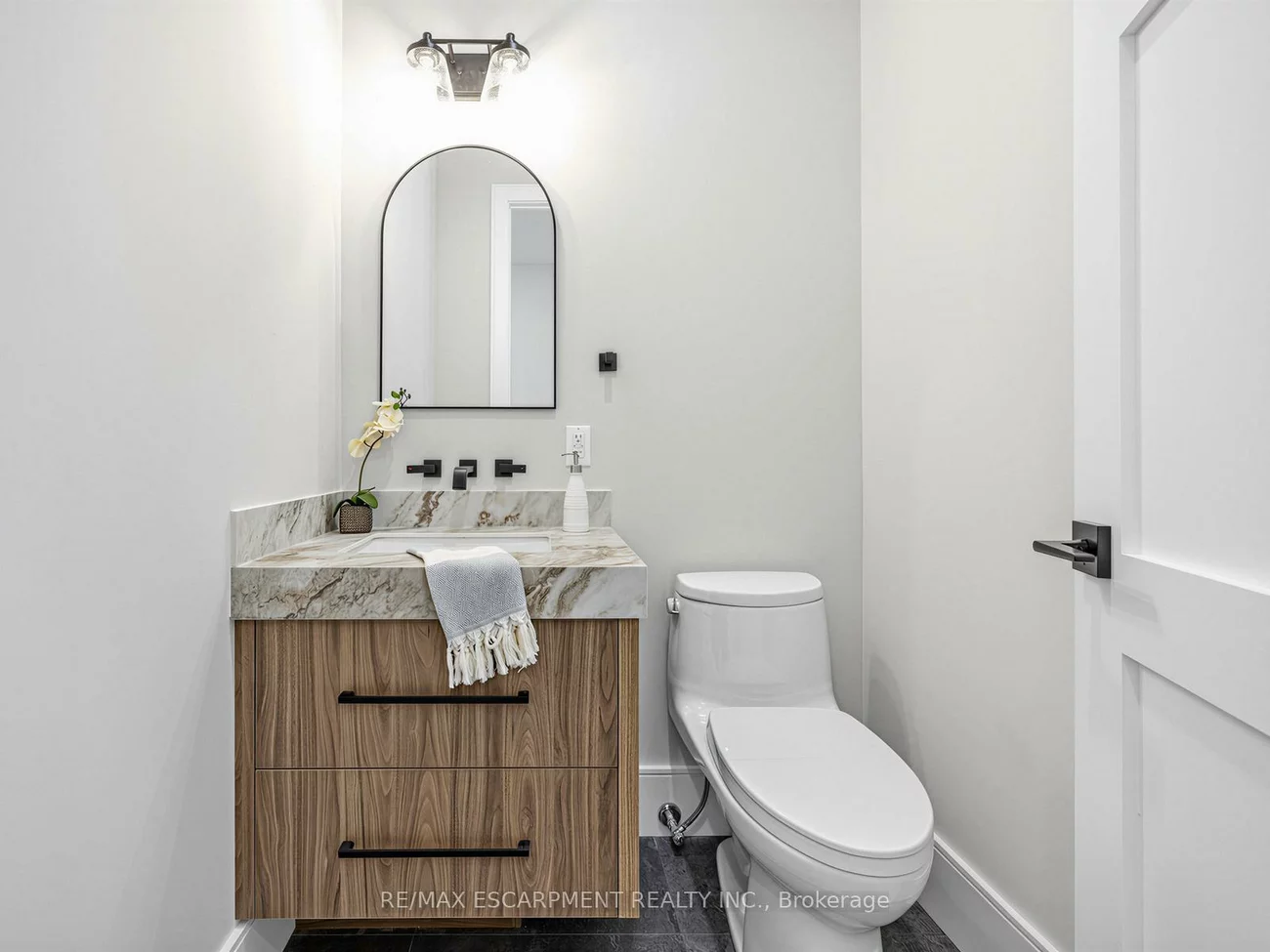 2488, Bridge, 1020 - WO West, Oakville