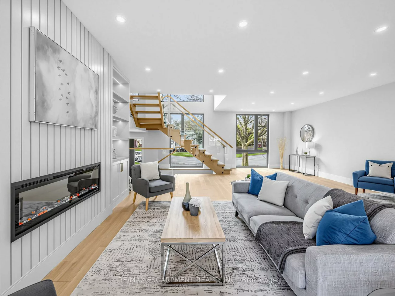 2488, Bridge, 1020 - WO West, Oakville
