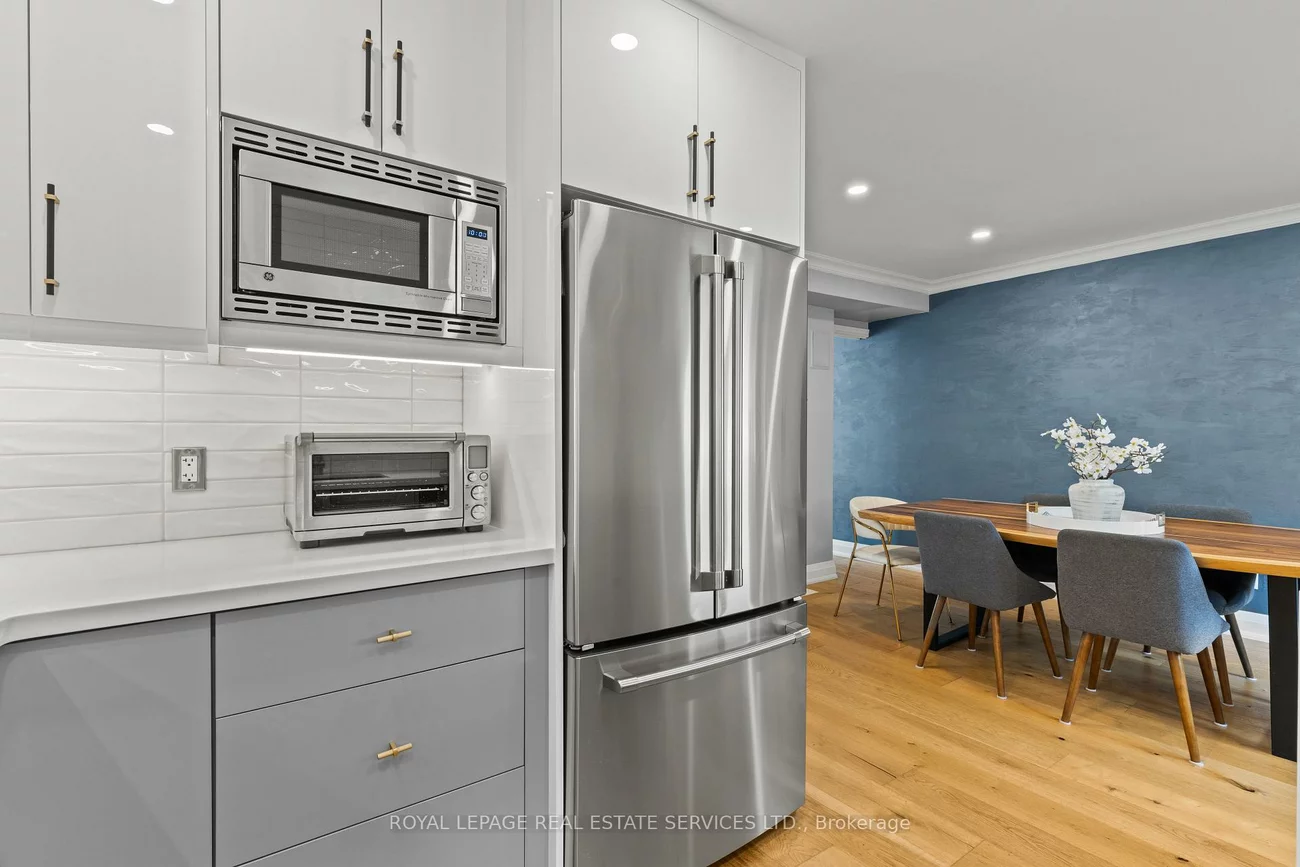 2303, Marine, 1001 - BR Bronte, Oakville
