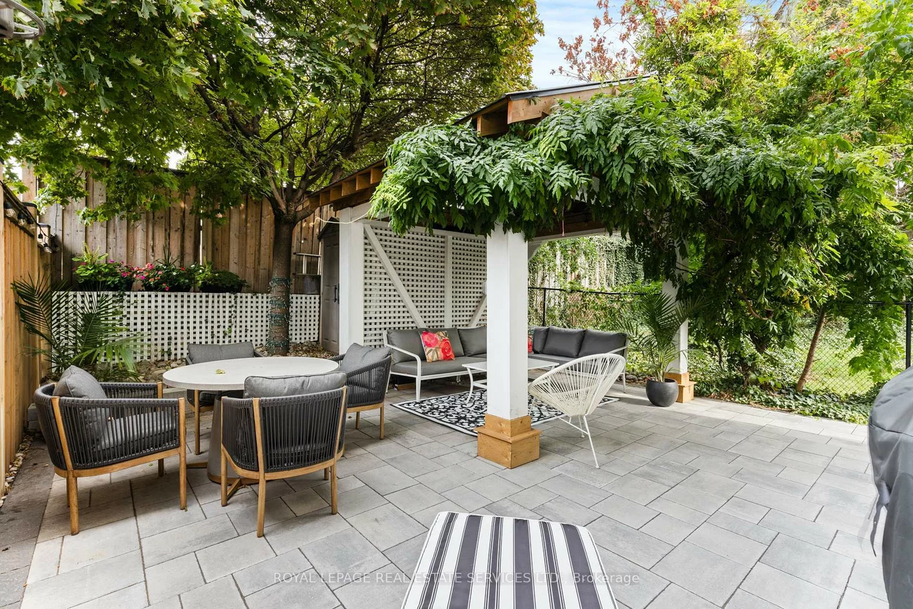 2303, Marine, 1001 - BR Bronte, Oakville