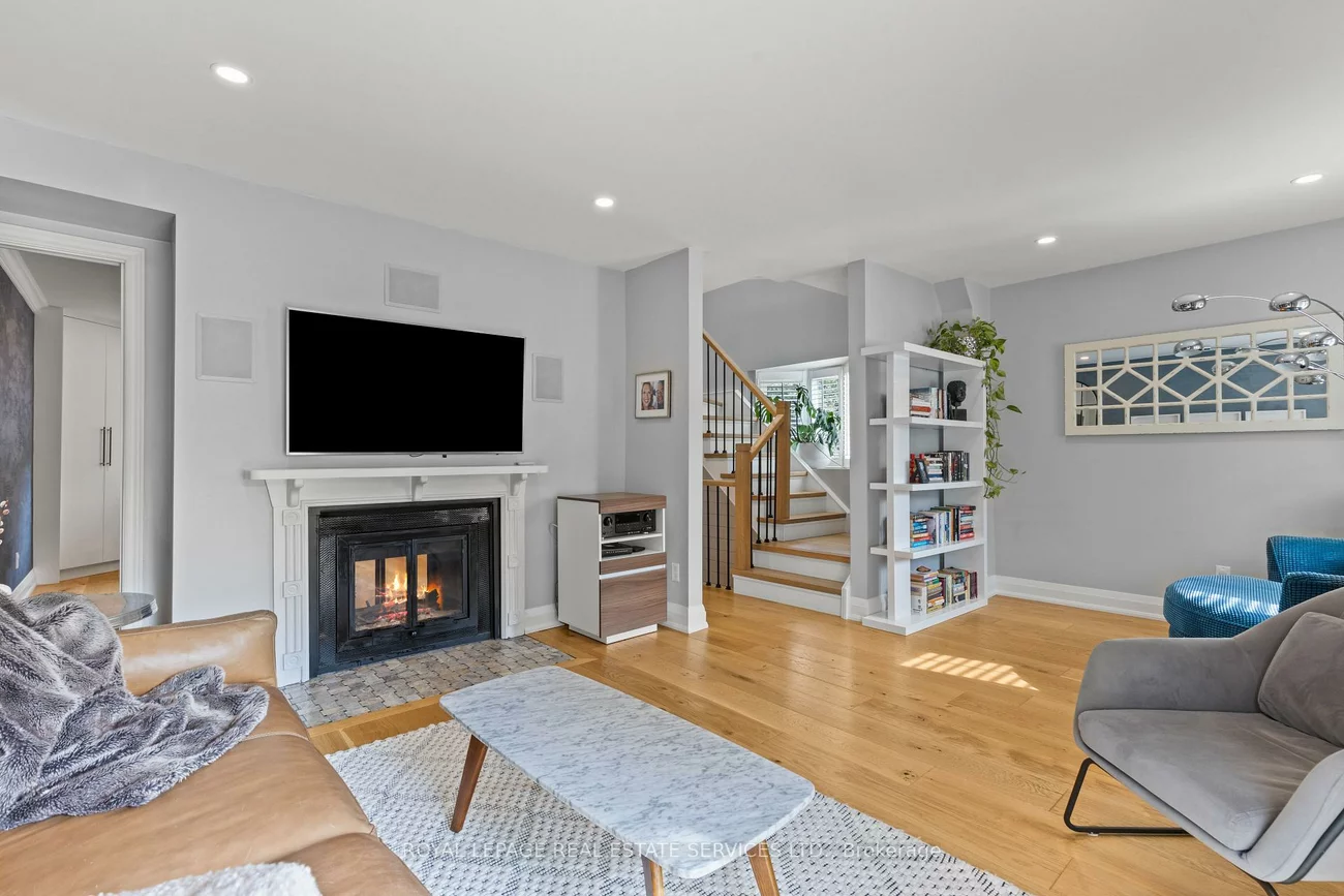 2303, Marine, 1001 - BR Bronte, Oakville