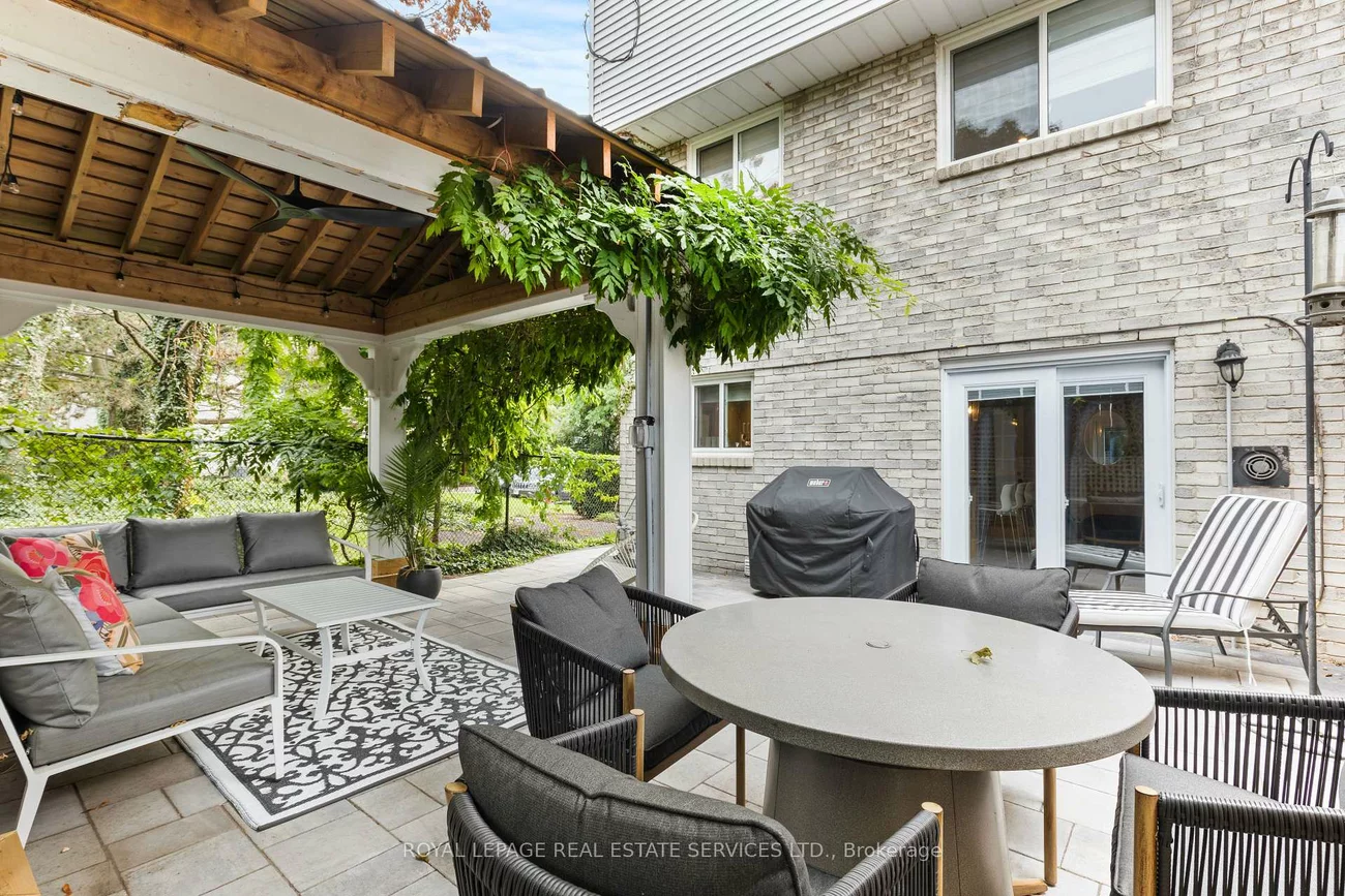 2303, Marine, 1001 - BR Bronte, Oakville