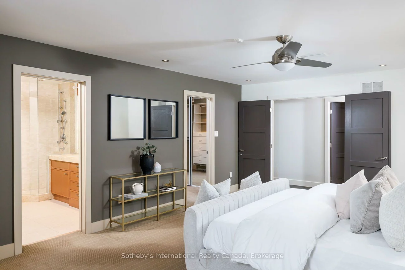 56, Birch Hill, 1017 - SW Southwest, Oakville