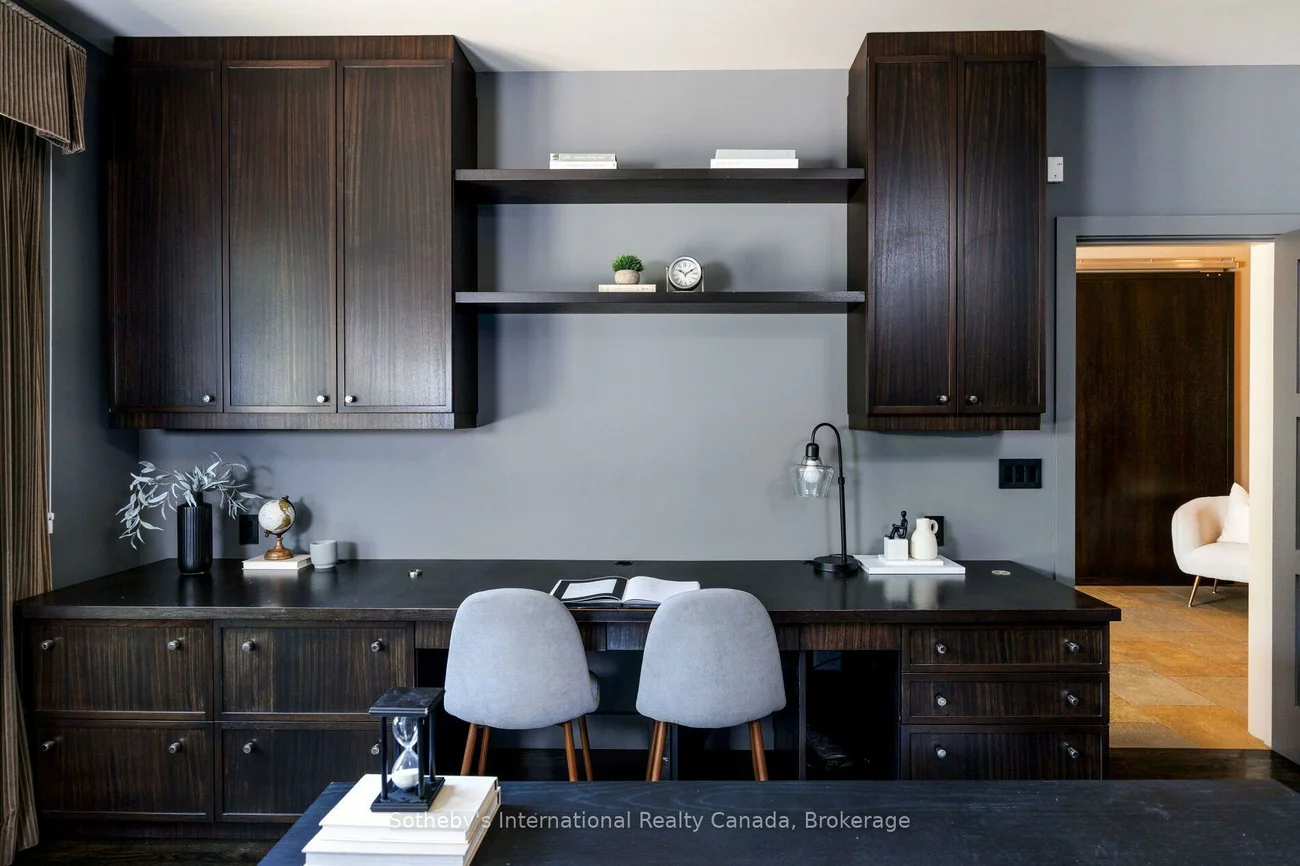 56, Birch Hill, 1017 - SW Southwest, Oakville