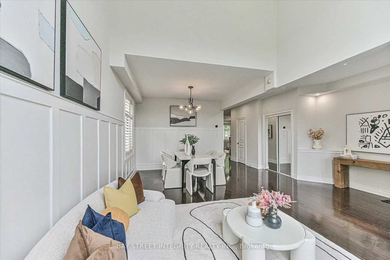 210, Milkweed, 1001 - BR Bronte, Oakville