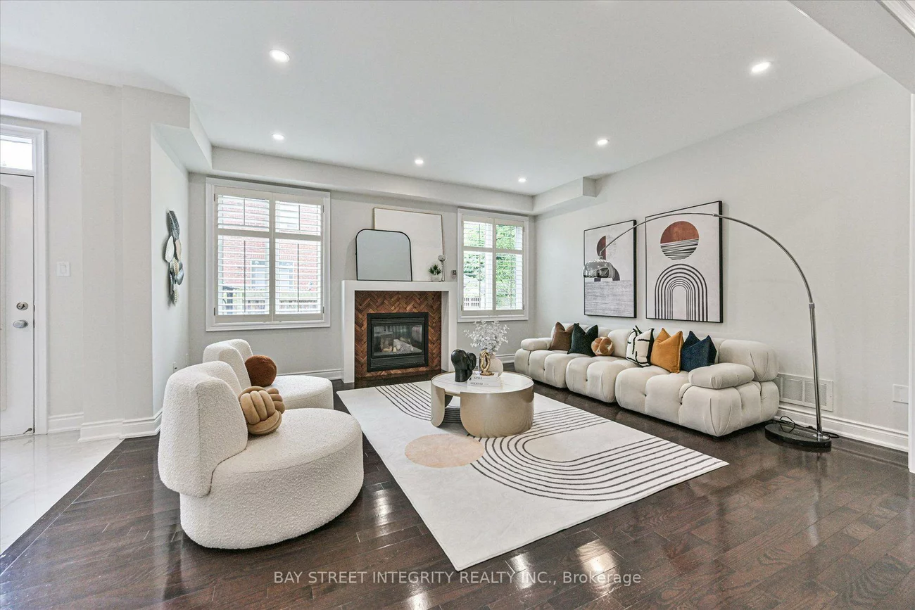 210, Milkweed, 1001 - BR Bronte, Oakville