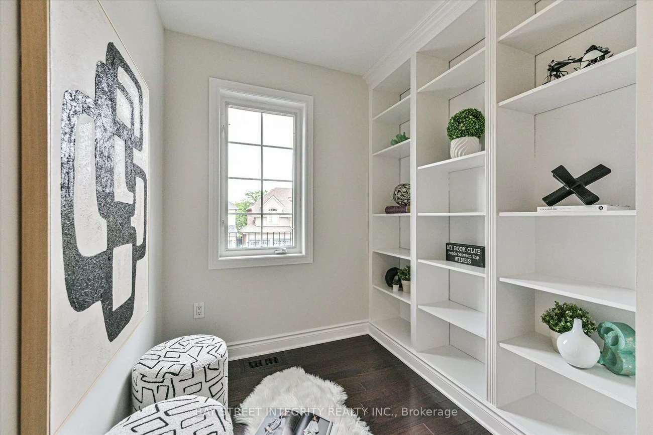 210, Milkweed, 1001 - BR Bronte, Oakville