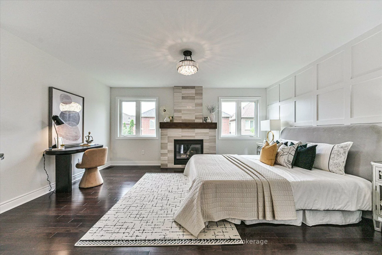 210, Milkweed, 1001 - BR Bronte, Oakville
