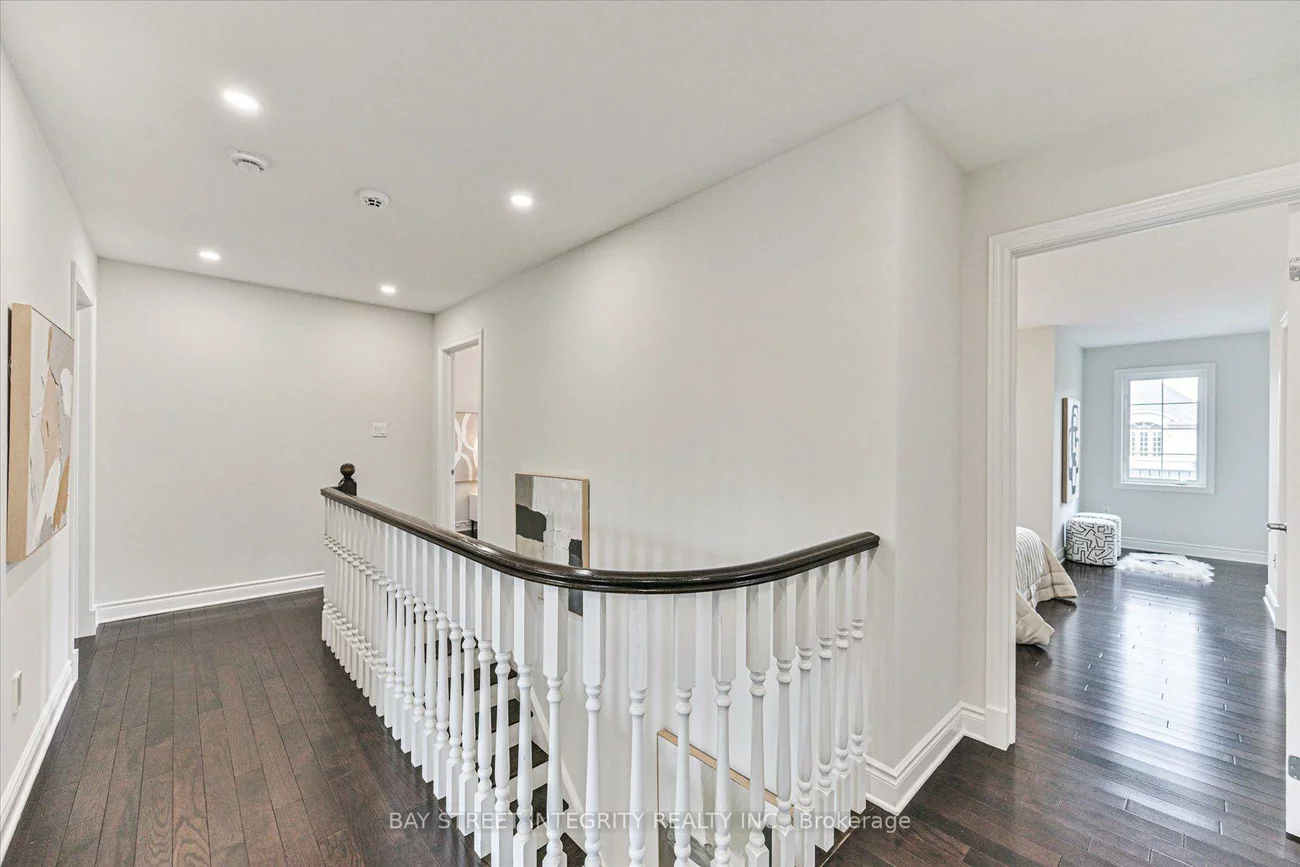 210, Milkweed, 1001 - BR Bronte, Oakville