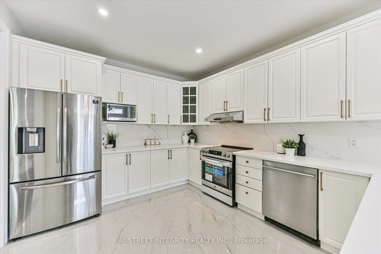 210, Milkweed, 1001 - BR Bronte, Oakville