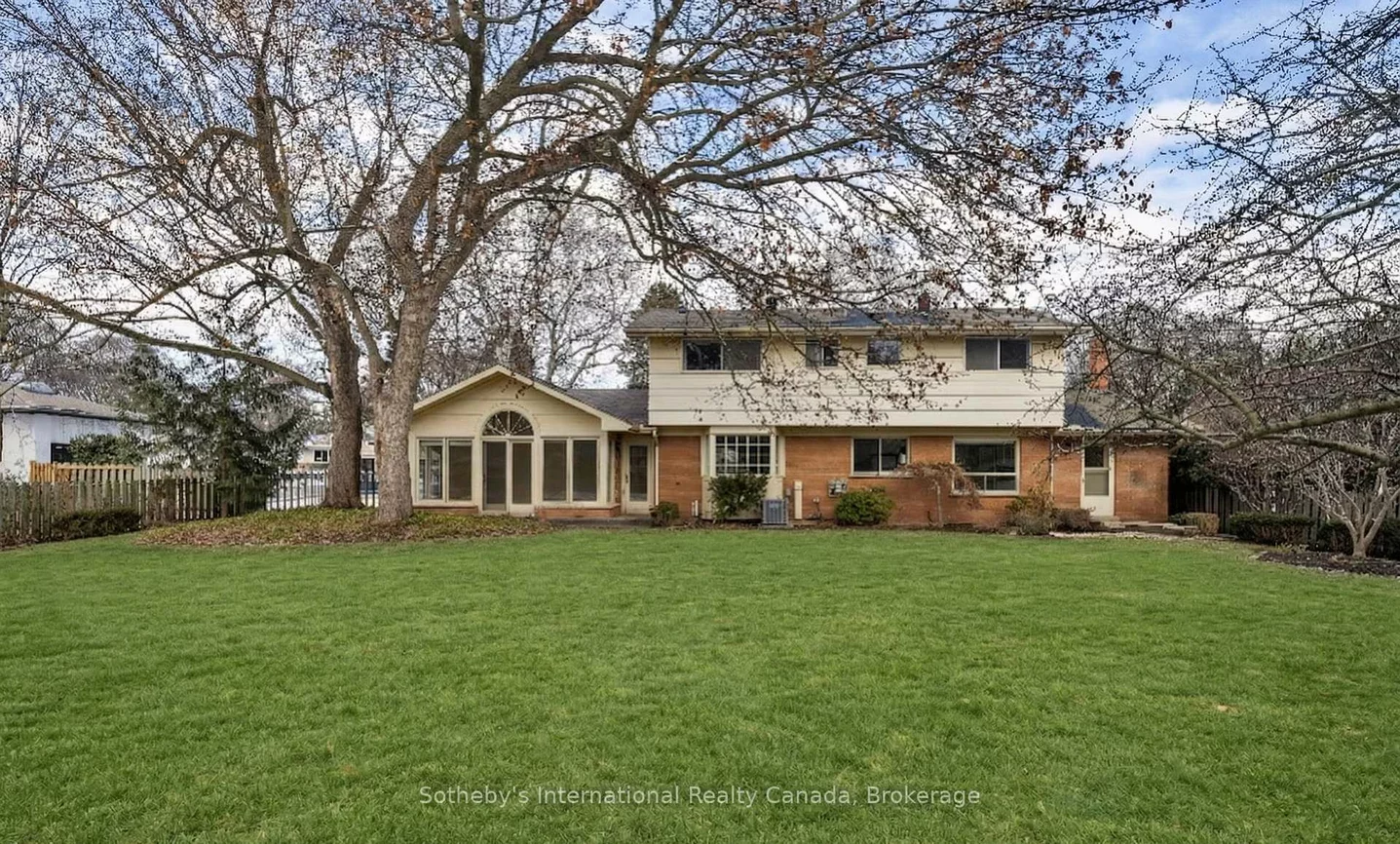 174, Claxton, 1011 - MO Morrison, Oakville