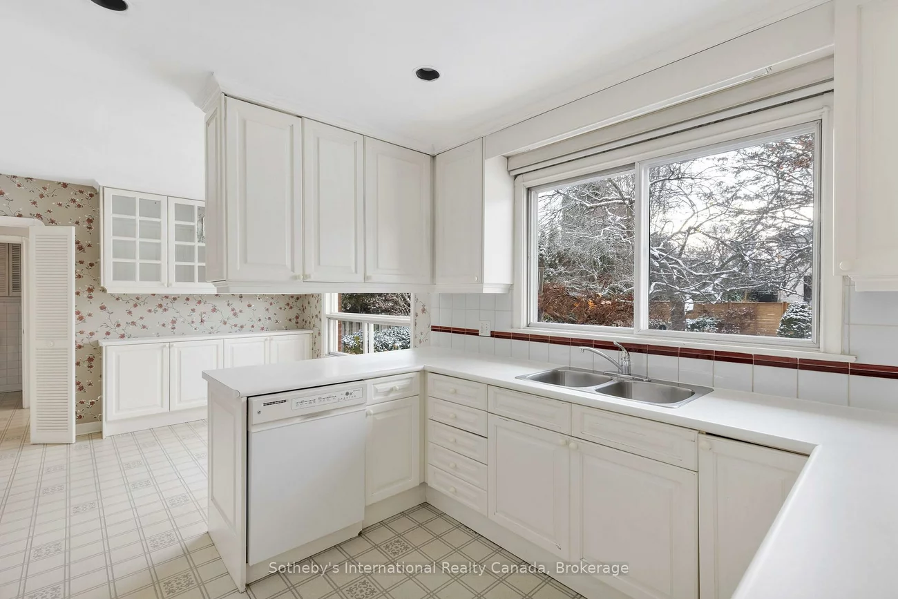 174, Claxton, 1011 - MO Morrison, Oakville