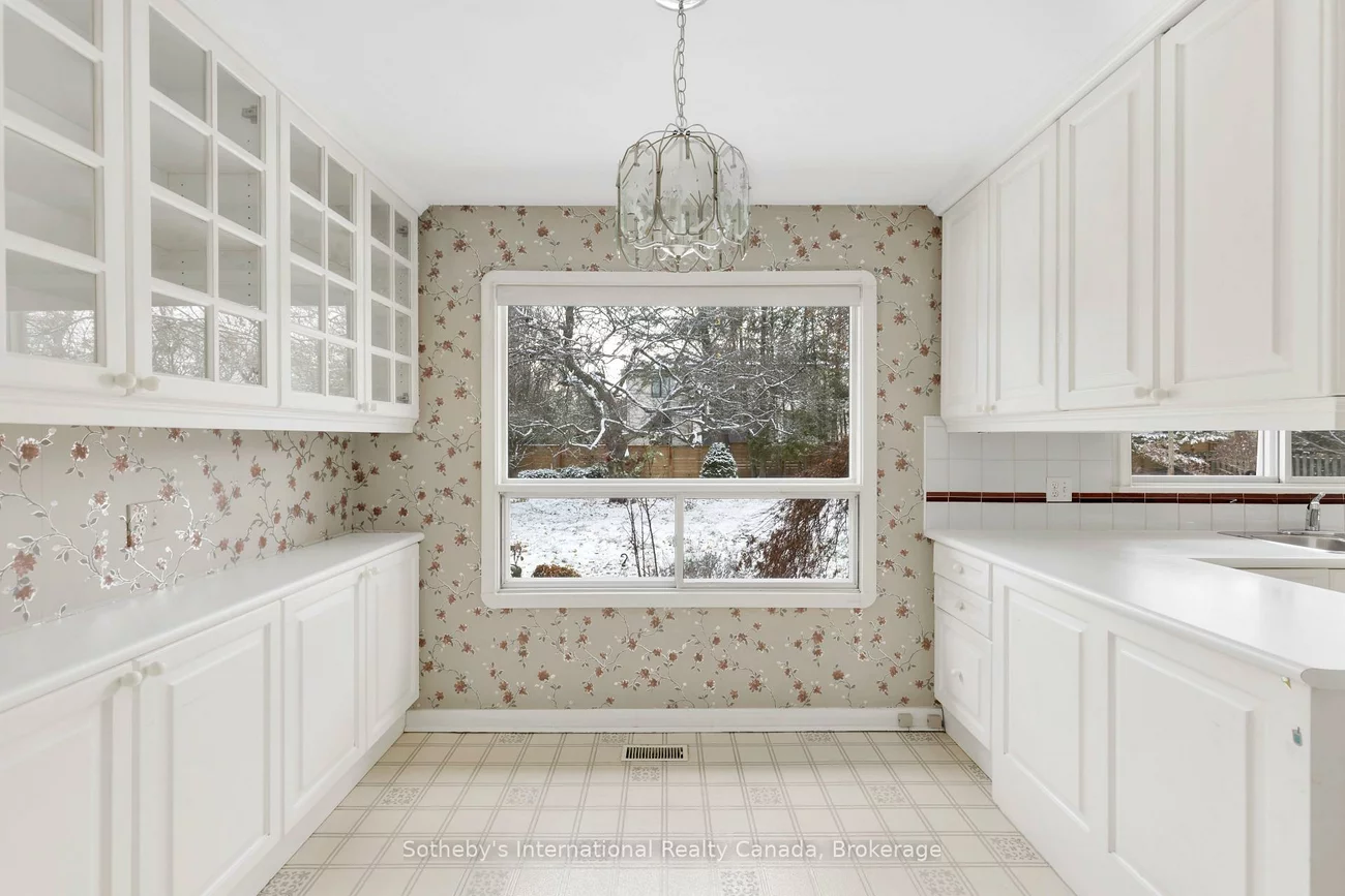 174, Claxton, 1011 - MO Morrison, Oakville