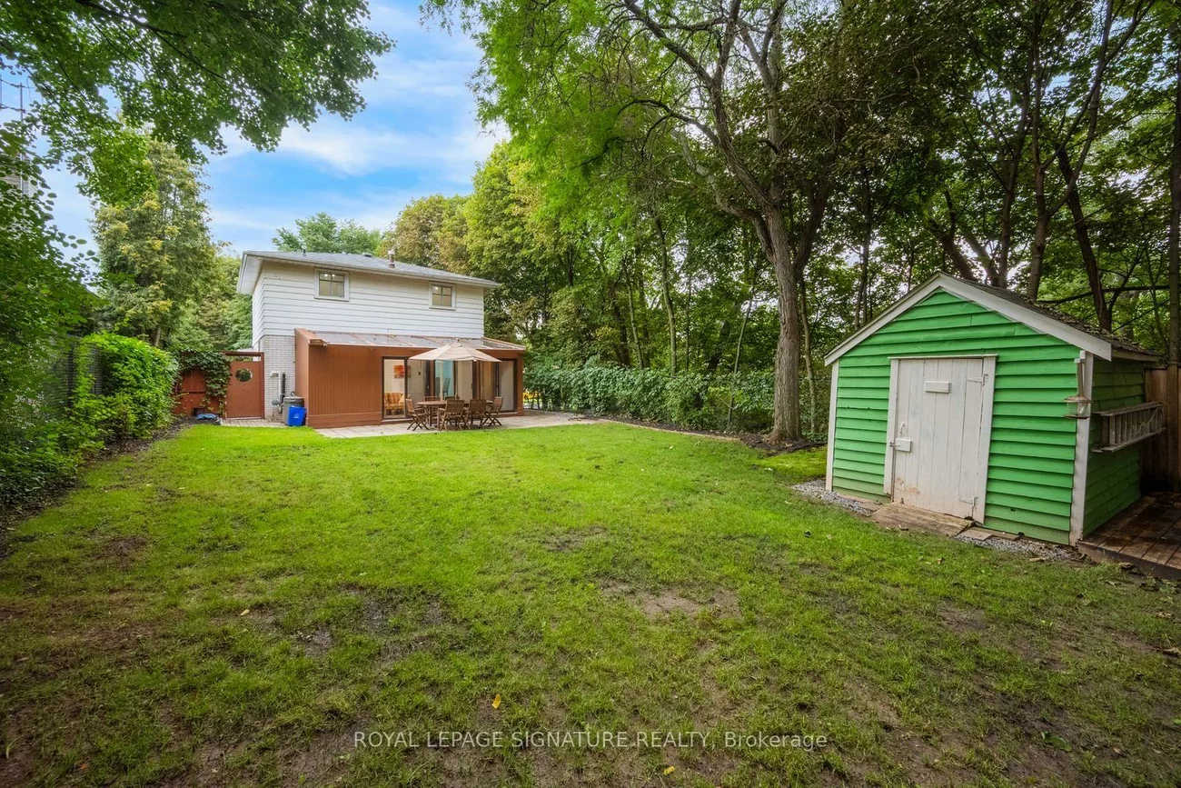 77, McCraney, 1003 - CP College Park, Oakville